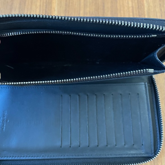 Louis Vuitton Zippy Wallet Vertical - Picture 9 of 13